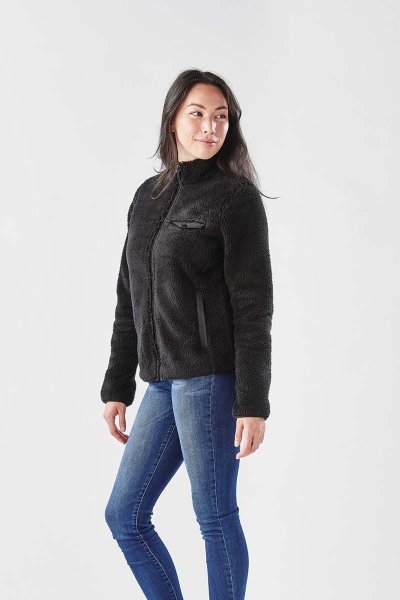 Zoom bild av Sherpa fleecejacka i dammodell